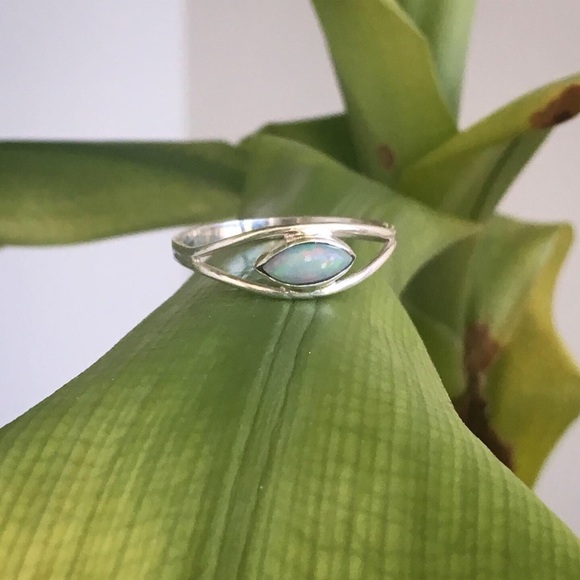 Silver opal ring Ethiopian opal ring - Picture 4 of 5